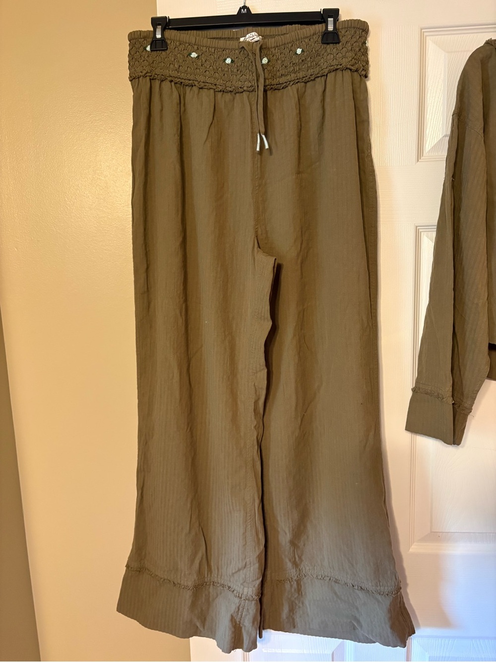 Free People Intimately Lounge Set Olive Green Embroidered Top Wide Leg Pants Boh - Picture 6 of 10